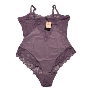 Pinsy Smoothing Lace‎ Shapewear Bodysuit NEW TAGS 2X LILAC